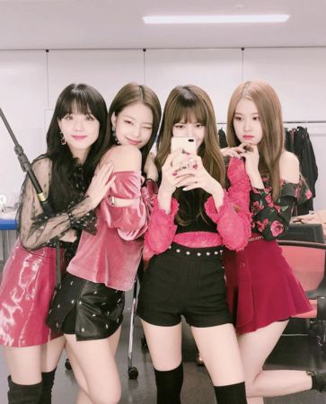 ▲▼BLACKPINK解散倒數？Lisa爆2度拒絕「12.5億續約金」　YG股價大跌。（圖／翻攝自Lisa IG）