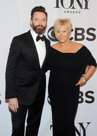 休傑克曼和妻子黛博拉結婚18年，始終專情。（圖／達志影像／美聯社）