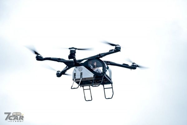 訂單達 3,000 台，2026 年開始交付！　小鵬攜「陸地航母」亮相 CES 2025