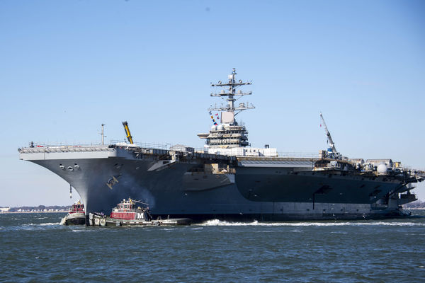 d8047090-1 ▲▼尼米茲級艾森豪號航空母艦(USS Dwight D. Eisenhower, CVN 69)。(圖/美國海軍)