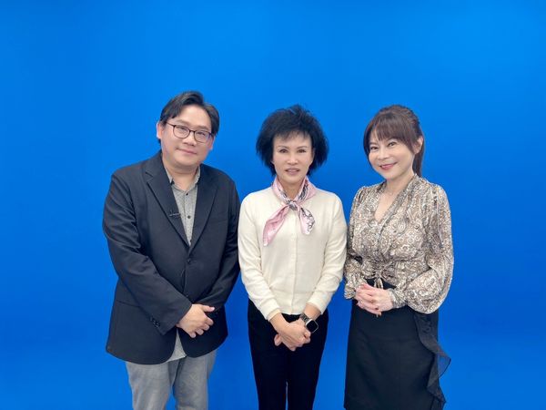 ▲譚敦慈說，顏色越鮮豔的食物越要避免。（圖／節目提供）
