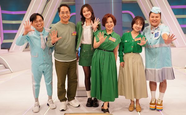 ▲李運慶(右3)與施名帥(左2)賽前緊張到想吐，林美秀安慰兩人剛「娶妻生子」運氣很旺。（圖／公視台語台）