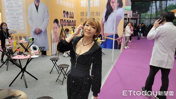 d8149699-1 ▲Makiyo現身美容展。(圖/記者葉文正攝)