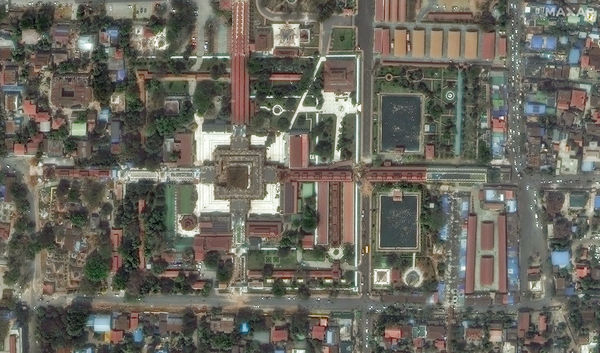 d8150267 ▲▼ 緬甸大地震衛星影像前後對比照。曼德勒的瑪哈穆尼(Mahamuni)。(圖/路透)