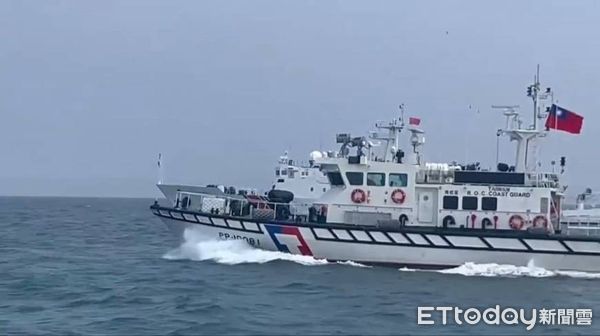 ▲▼      中國海警編隊襲擾金門海巡全程掌握即時驅離       。（圖／記者林名揚翻攝）