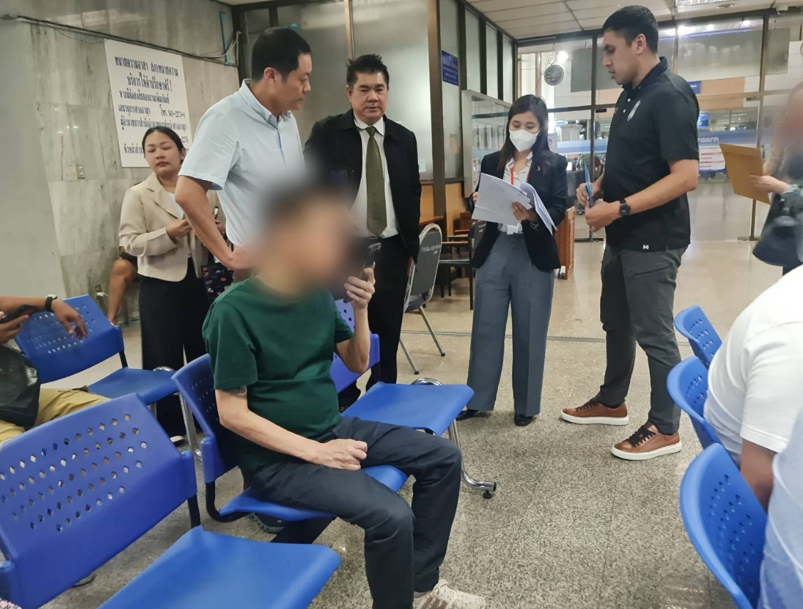 8159634 ▲▼陸男槍擊逃亡21年終落網!假冒越南人 躲泰國開麻辣燙店。(圖/翻攝自fm91bkk)