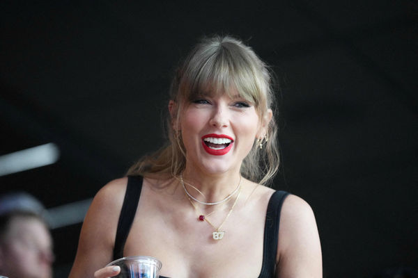 ▲▼美國流行樂天后泰勒絲（Taylor Swift）於當地時間11日現身拉斯維加斯超級盃現場為NFL球星男友加油。（圖／路透）