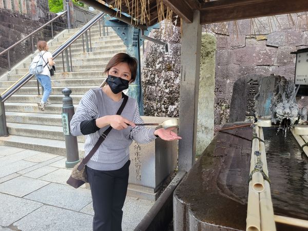 ▲新勝寺門前，淨手準備去參拜。（圖／馬可孛羅公關 ）