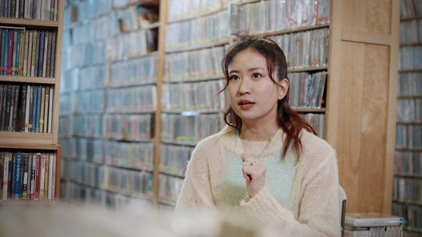 ▲劉品言(左)跟9m88都是歌手出道再成為演員。（圖／鏡電視）