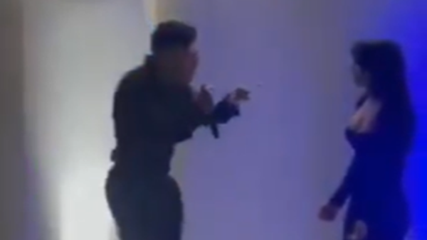 d8221422-1 ▲▼他生日趴突爆「嫩妻偷吃」沒戴套 老婆嗨到一半變臉走人。(圖/翻攝X、臉書Belleville NJ Fire Department)