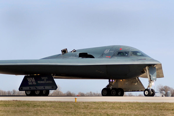 d4904419 ▲美國B-2轟炸機造價不菲。(圖/取自維基百科)