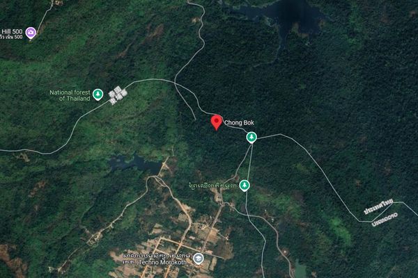 d8237711-1 泰國與柬埔寨士兵今清晨,在泰國東北部烏汶叻差他尼府南苑縣的崇博地區(Chong Bok)發生短暫交火。(翻攝自google map)