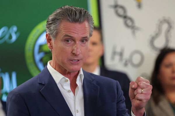 d8255884-1 ▲▼ 美國加州州長紐松(Gavin Newsom) 。(圖/路透)