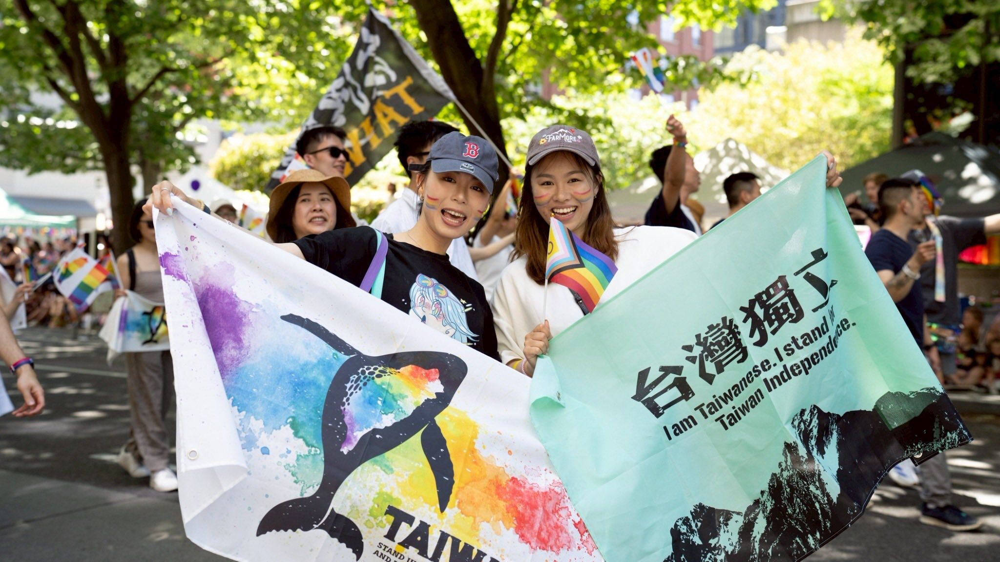 ▲▼ 台灣隊首度亮相西雅圖同志遊行。（圖／翻攝自臉書／Taiwanese Association of Greater Seattle 大西雅圖台灣同鄉會）