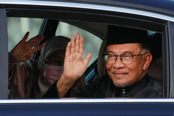 ▲▼馬來西亞總理安華（Anwar Ibrahim）在吉隆坡舉行宣誓就職典禮。（圖／路透）