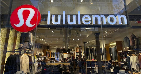 d8289735-1 加拿大知名運動服飾品牌Lululemon提告好市多,控訴其販售的「平替版」服飾為山寨貨,嚴重侵害品牌權益。(圖/達志/美聯社)