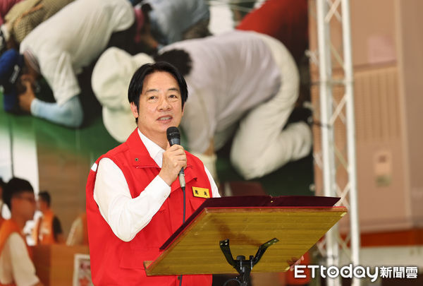▲▼總統賴清德視導戰時急救站及災民收容救濟站開設演練,賴清德             。（圖／記者徐文彬攝）