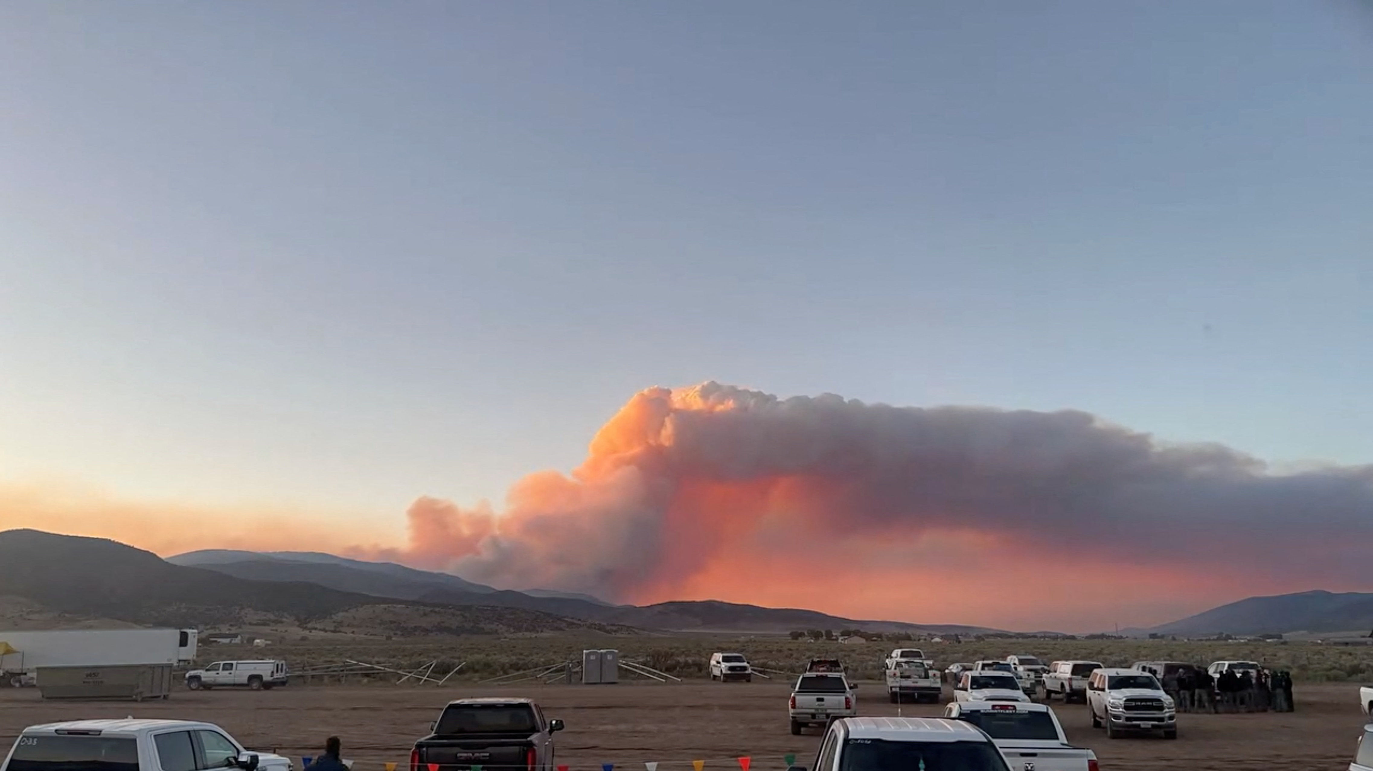 8336992 ▲▼ 美國猶他州野火災情急速惡化,圖為門羅峽谷大火(Monroe Canyon Fire)。(圖/路透)