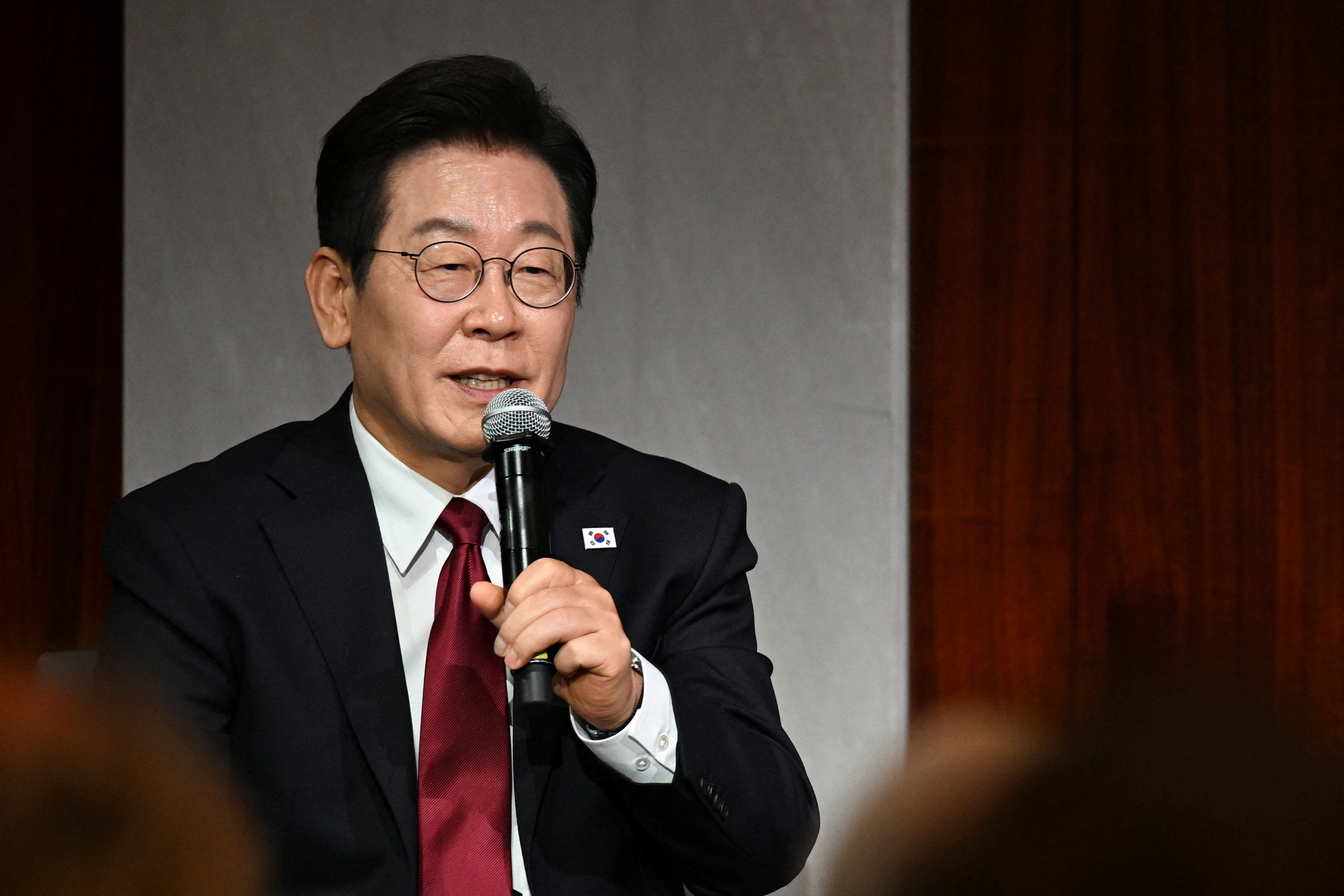8372068-1 ▲▼南韓總統李在明於美東時間25日前往華府智庫CSIS進行演說。(圖/路透)