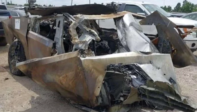 ▲▼Cybertruck斷電逃不了！　車主2760°C活活燒死「連骨頭都崩解」。（圖／翻攝X）