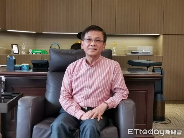 ▲台驊投控董事長顏益財看好集團第四季業績。（圖／記者張佩芬攝）