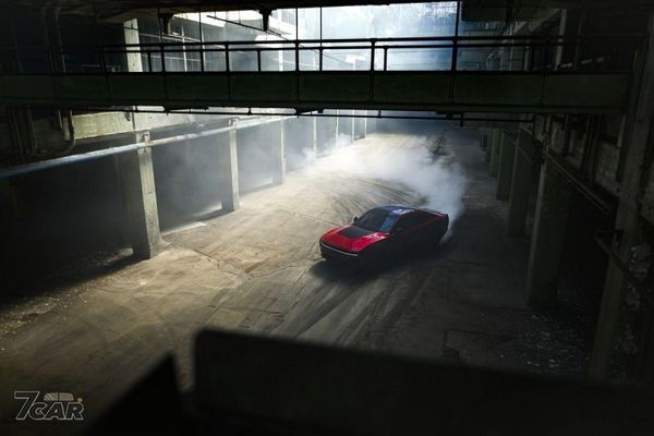 燃油、電動雙線制霸　2026 Dodge Charger 車系陣容曝光