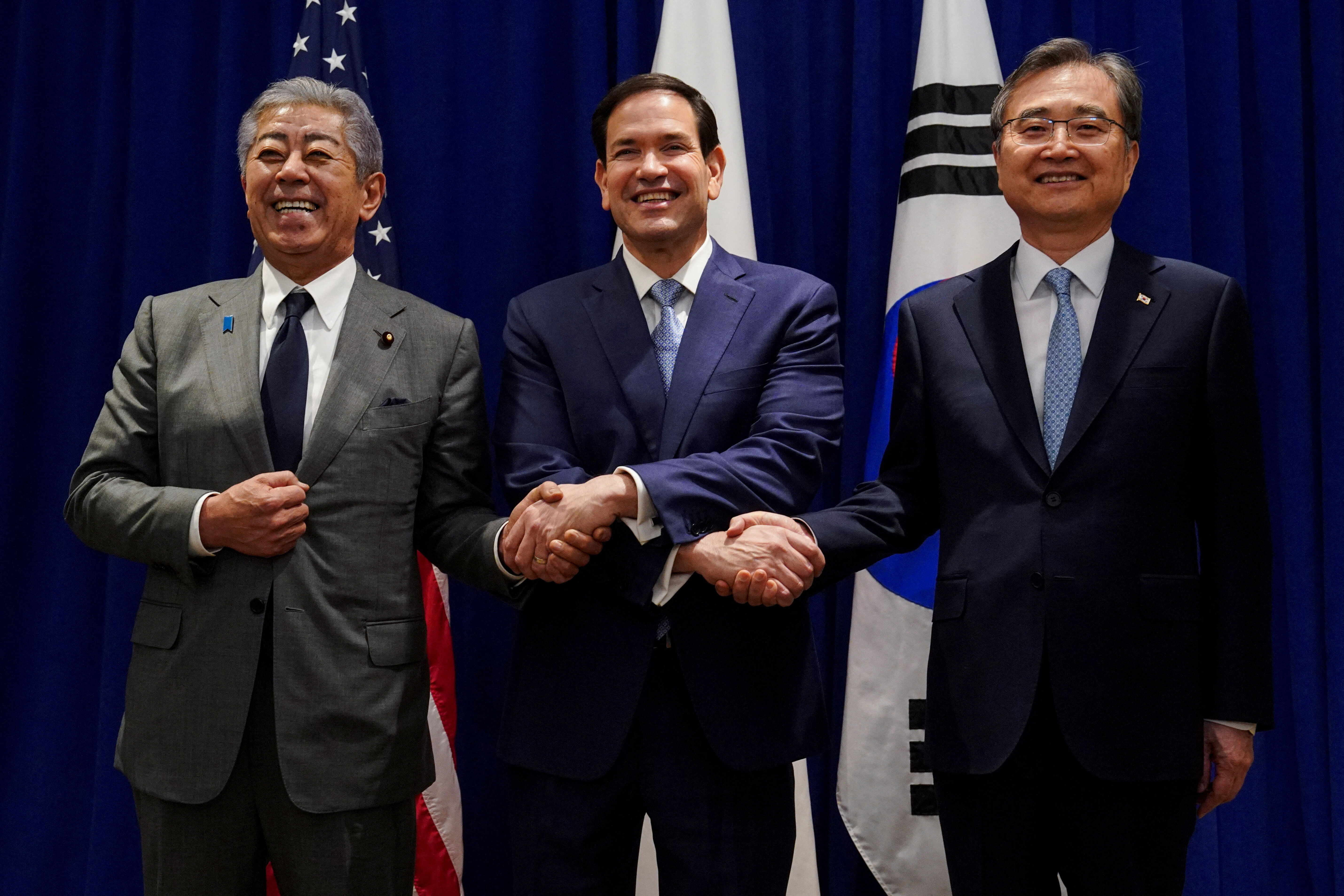 8413168-1 ▲▼日本外務大臣岩屋毅、美國國務卿盧比歐、南韓外交部長趙顯22日在美國紐約會晤。(圖/路透)