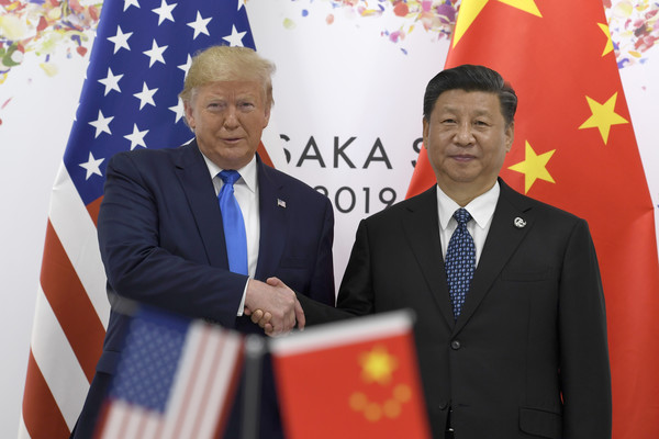 d5233472-3 ▲▼美國總統川普與中國國家領導人習近平2019年於大阪G20高峰會見面。(圖/達志影像/美聯社)