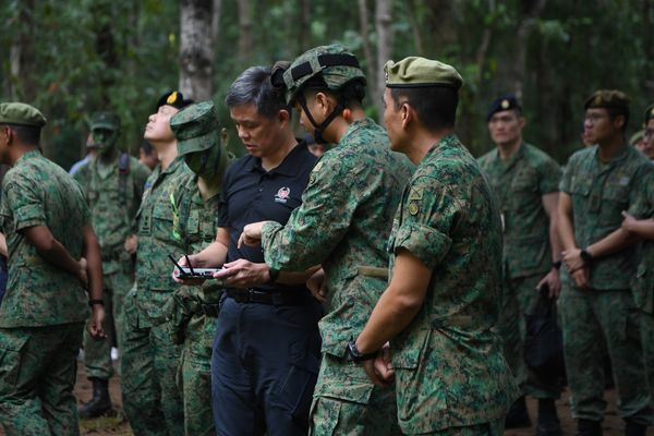 d8339916 ▲▼新加坡基本軍訓納無人機訓練。(圖/翻攝自Facebook/Ministry of Defence, Singapore)