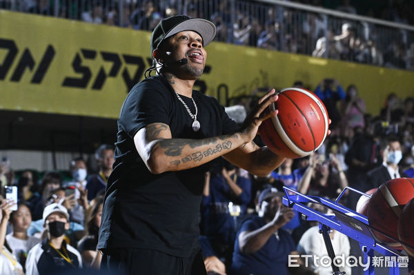 ▲▼NBA傳奇球星「戰神」艾佛森(Allen Iverson)球迷見面會。（圖／記者李毓康攝）