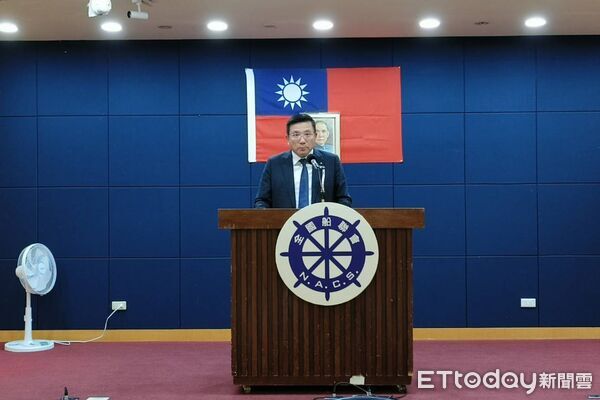 ▲蔡豐明認為以目前市場情況，保守一點好。（圖／記者張佩芬攝）