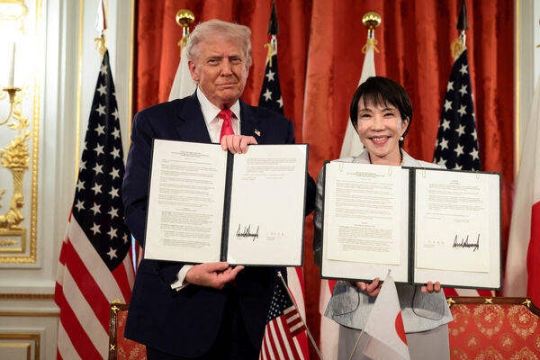 d8465999-1 ▲▼日本首相高市早苗28日與美國總統川普會面,雙方簽署兩項協議。(圖/路透)