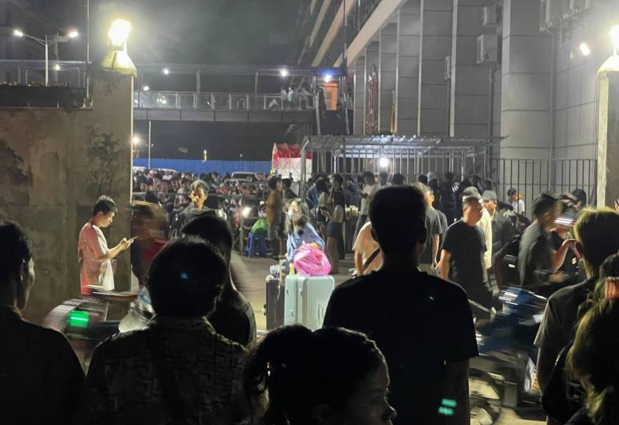 8446336-1 ▲▼柬埔寨中國城園區「多間公司深夜突解散」! 上百員工連夜撤離。(圖/翻攝自柬中日報)