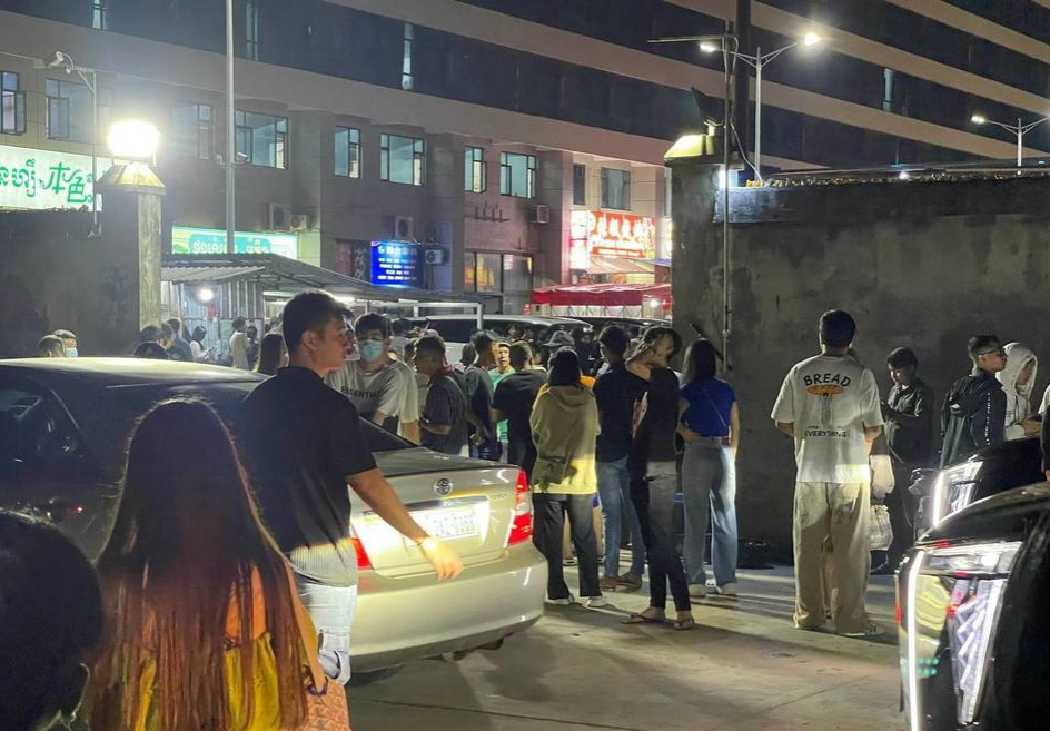 8446338-1 ▲▼柬埔寨中國城園區「多間公司深夜突解散」! 上百員工連夜撤離。(圖/翻攝自柬中日報)