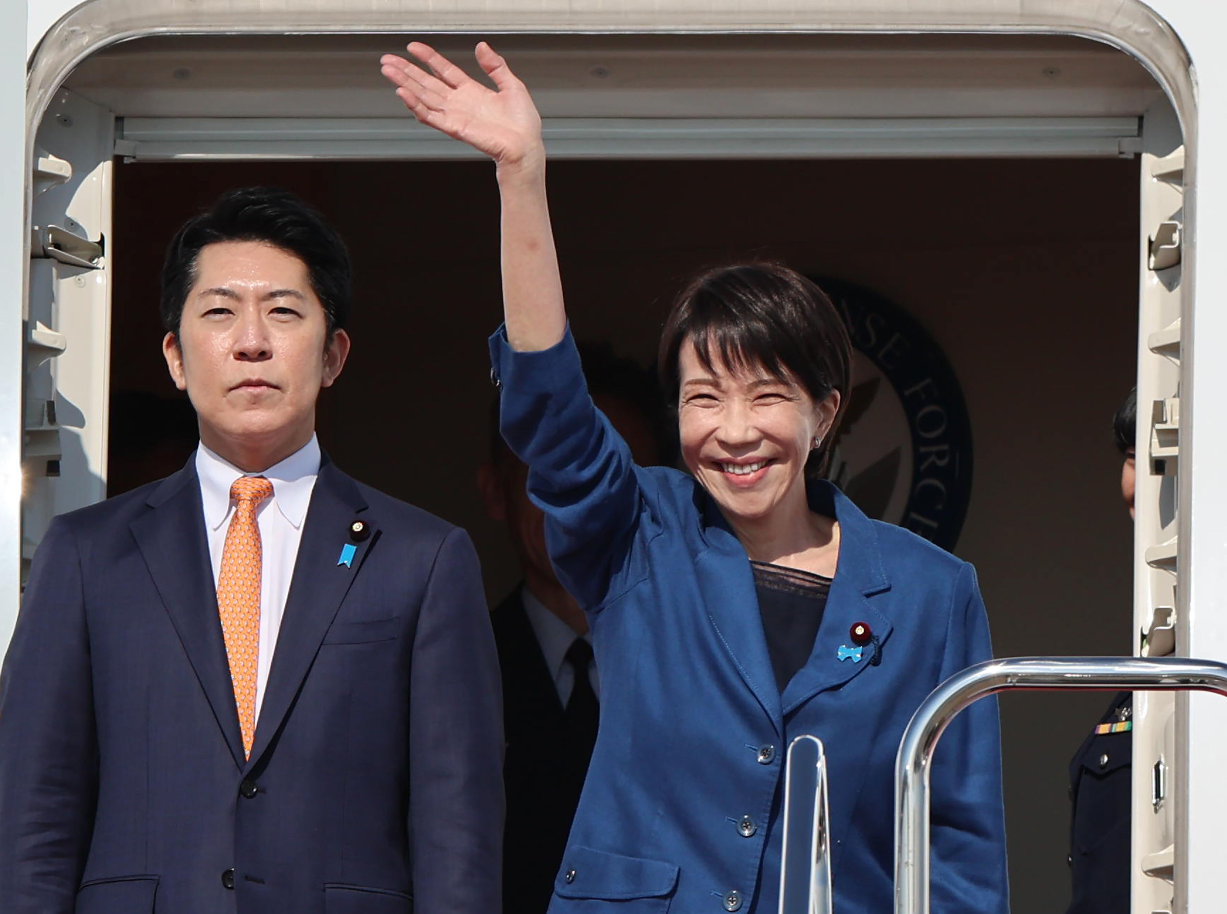 ▲▼日本首相高市早苗30日搭乘專機從羽田機場飛抵南韓釜山。（圖／達志影像／美聯社）