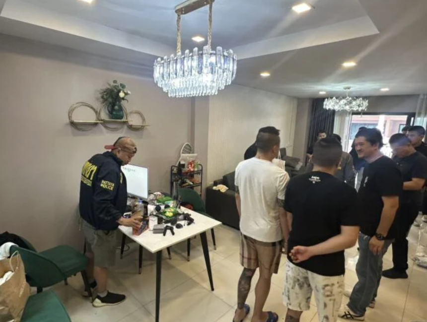 8470711-1 ▲▼ 2台男「泰國豪宅藏毒」被逮!買K他命、笑氣爽開毒趴 被逮畫面曝。(圖/翻攝自芭達雅新聞)
