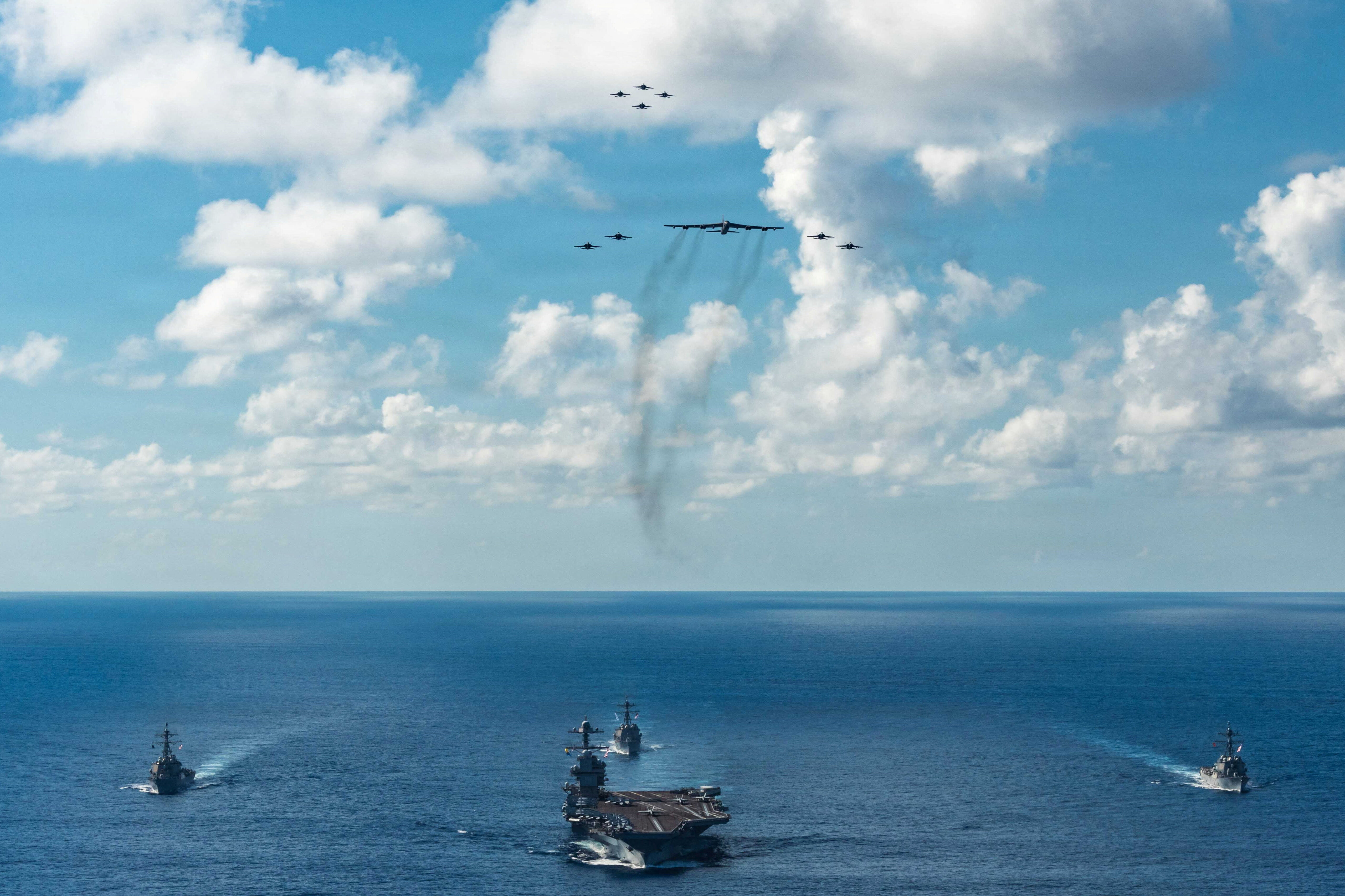 ▲▼ 美國福特號航空母艦打擊群駛向加勒比海。（圖／路透）