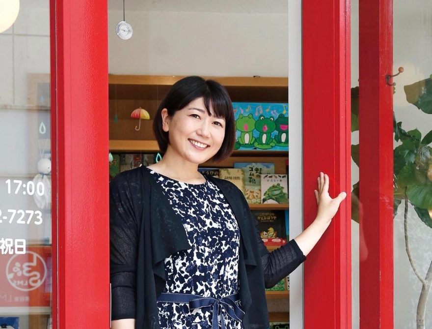 8513987-1 ▲▼日42歲女市長與「已婚男下屬」情趣旅館開房10次! 請辭獲准。(圖/翻攝自Facebook/小川晶)