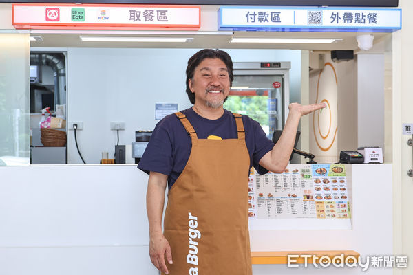 d8217015-1 ▲《黑白大廚》愛德華李來台「一日店長」。(圖/記者林敬旻攝)