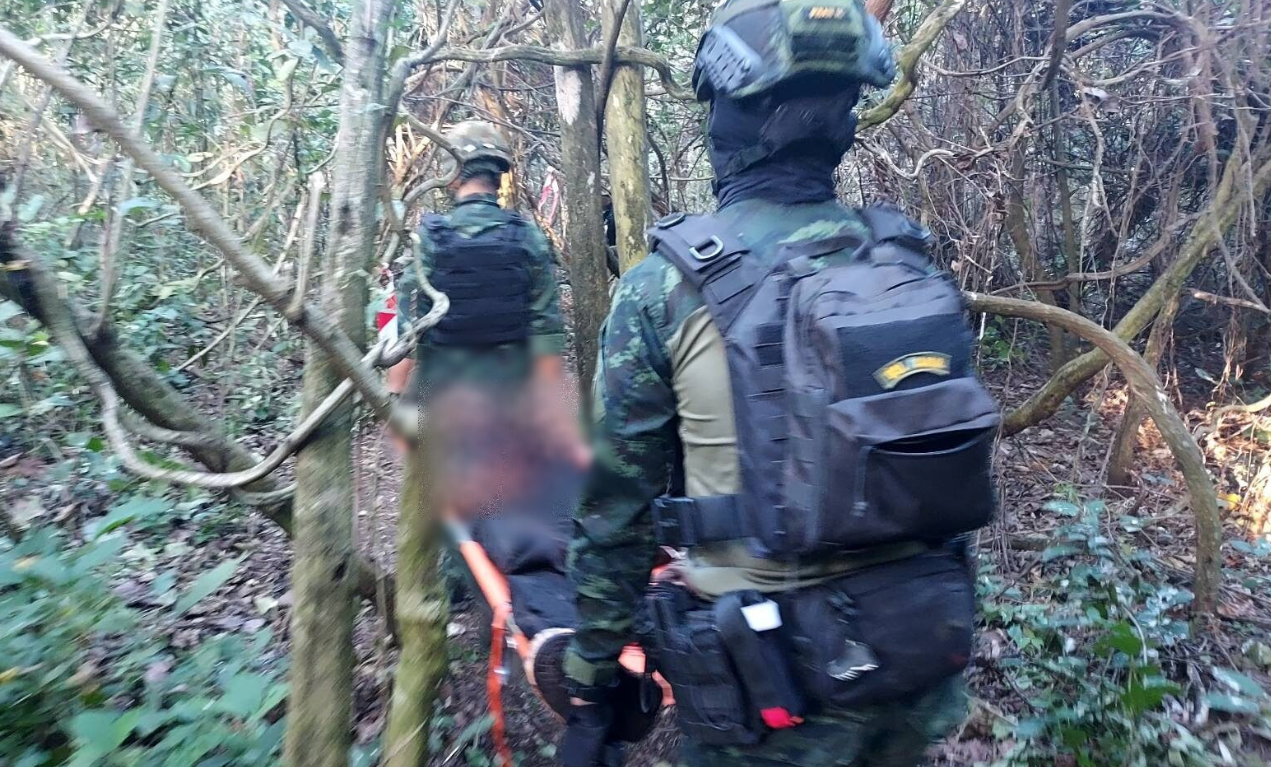 ▲▼中國籍男子非法入境泰國時，在邊境誤踩地雷重傷。（圖／翻攝自民意報）