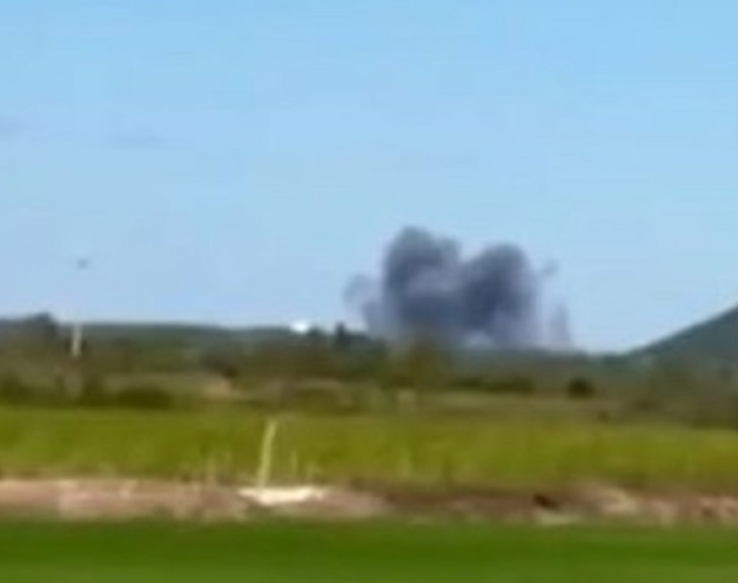 ▲▼柬埔寨當局指控泰軍F-16在其境內投下2顆炸彈。（圖／柬中時報）