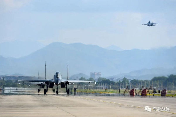 ▲▼解放軍軍演。（圖／路透社）