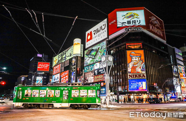 ▲▼札幌薄野，北海道旅遊，日本旅遊，札幌薄野路面電車，札幌旅遊，札幌市電車，札幌路面電車。（圖／記者蔡玟君攝）
