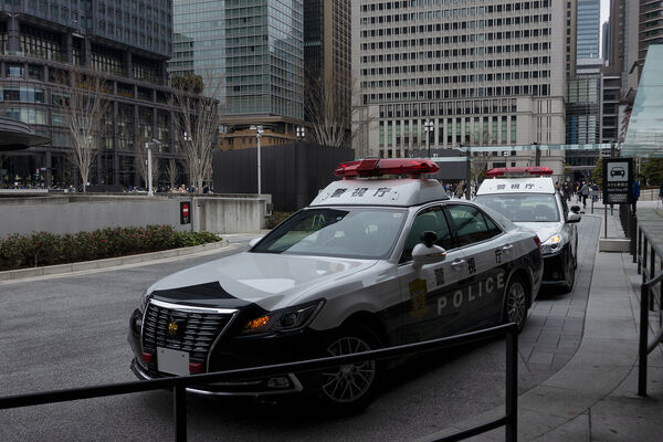 d8546513 ▲▼停靠在東京丸之內入口的日本警車,日本警察。(圖/VCG)