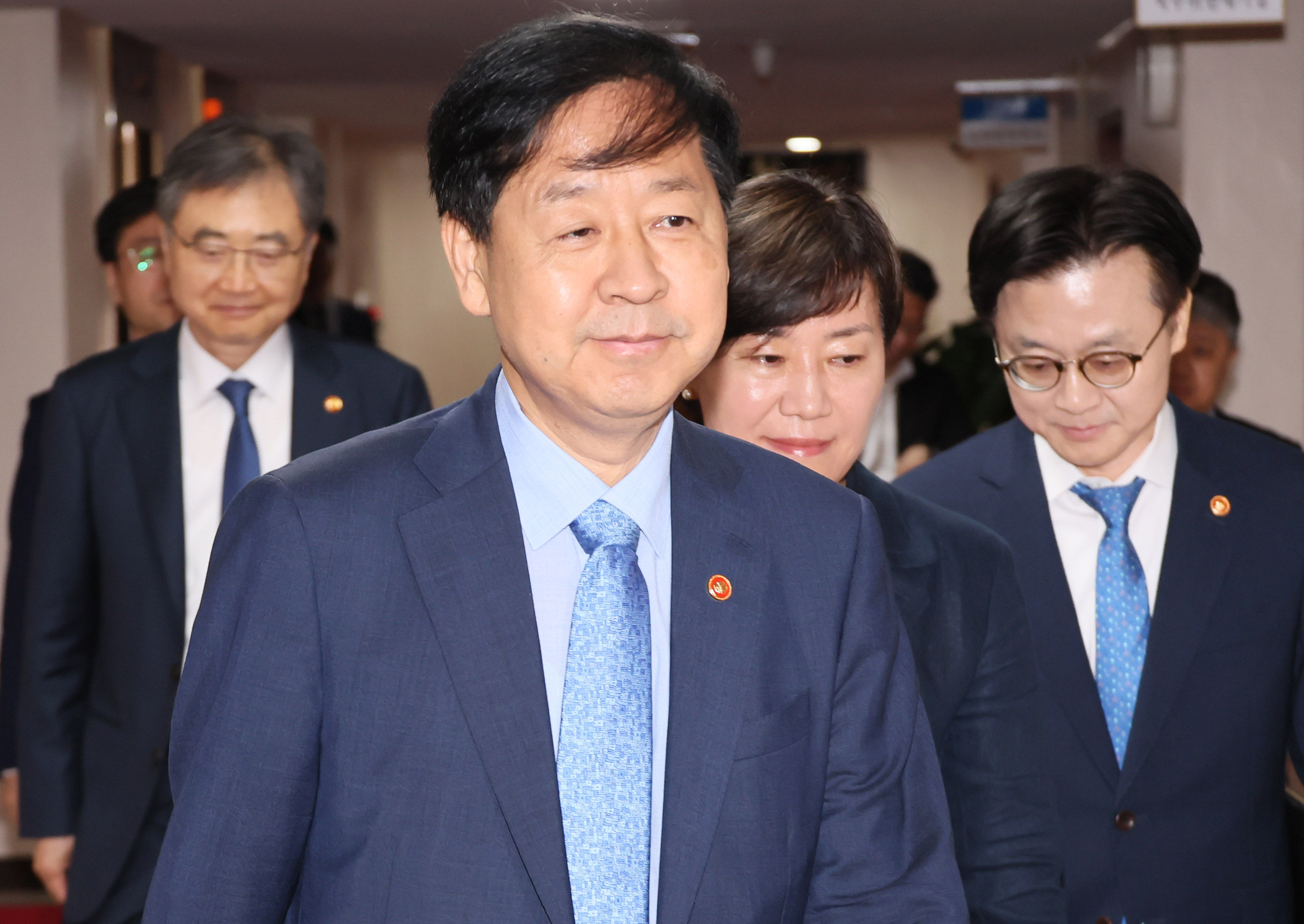 ▲▼南韓經濟副總理兼企劃財政部長具潤哲。（圖／達志影像／newscom）