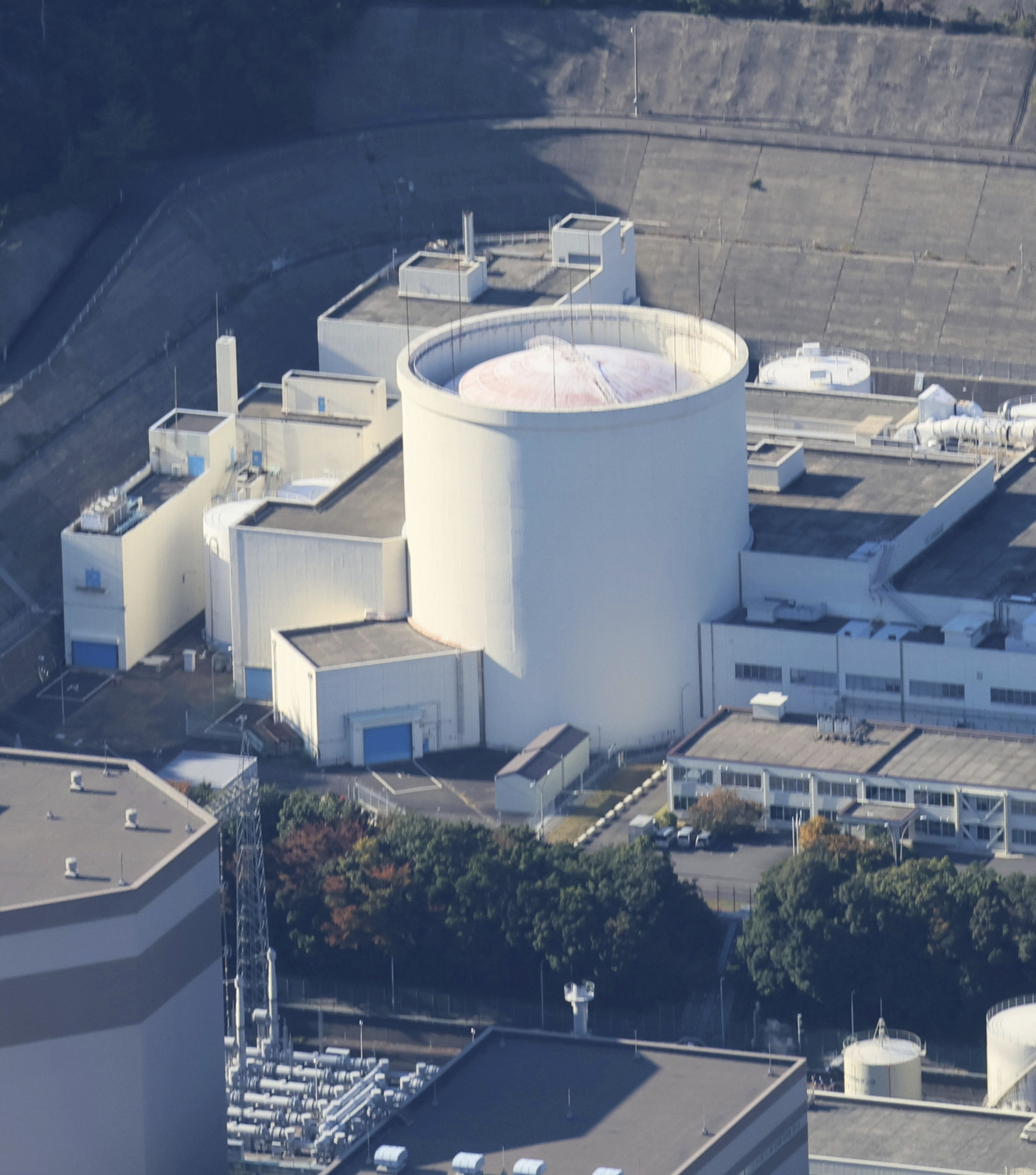 8550917 ▲▼位於日本福井縣敦賀市的普賢核電廠。(圖/達志影像/美聯社)