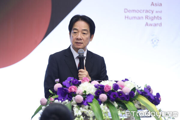 d8529817-1 ▲總統賴清德出席亞洲民主人權獎頒獎典禮。(圖/記者林敬旻攝)