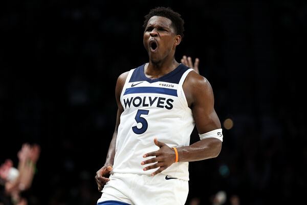 ▲艾德華茲完成NBA生涯1萬分里程碑，更是史上第3年輕達成此紀錄好手。（圖／達志影像／美聯社）