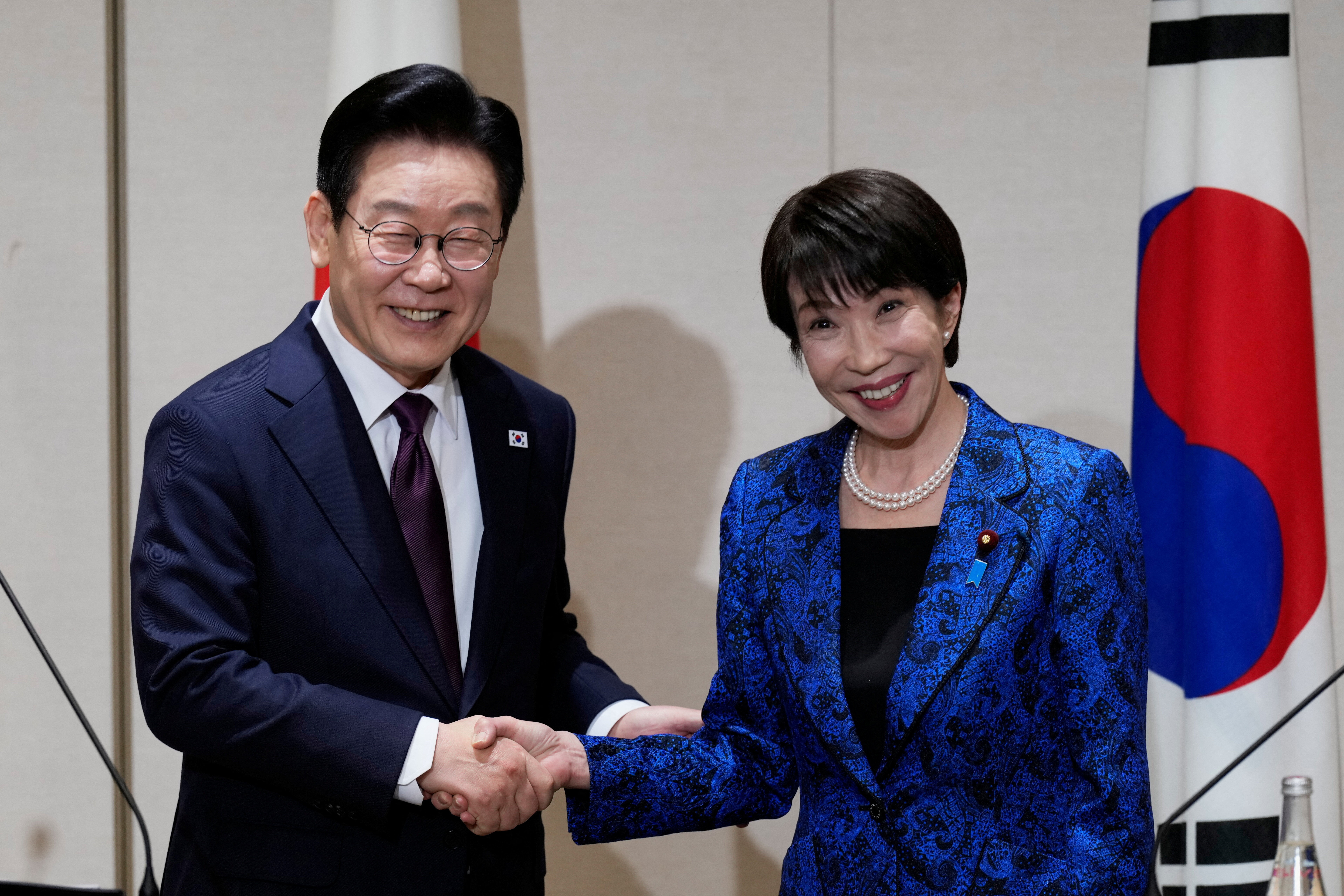 8580695 ▲▼ 南韓總統李在明與日本首相高市早苗於奈良舉行會談。(圖/路透)