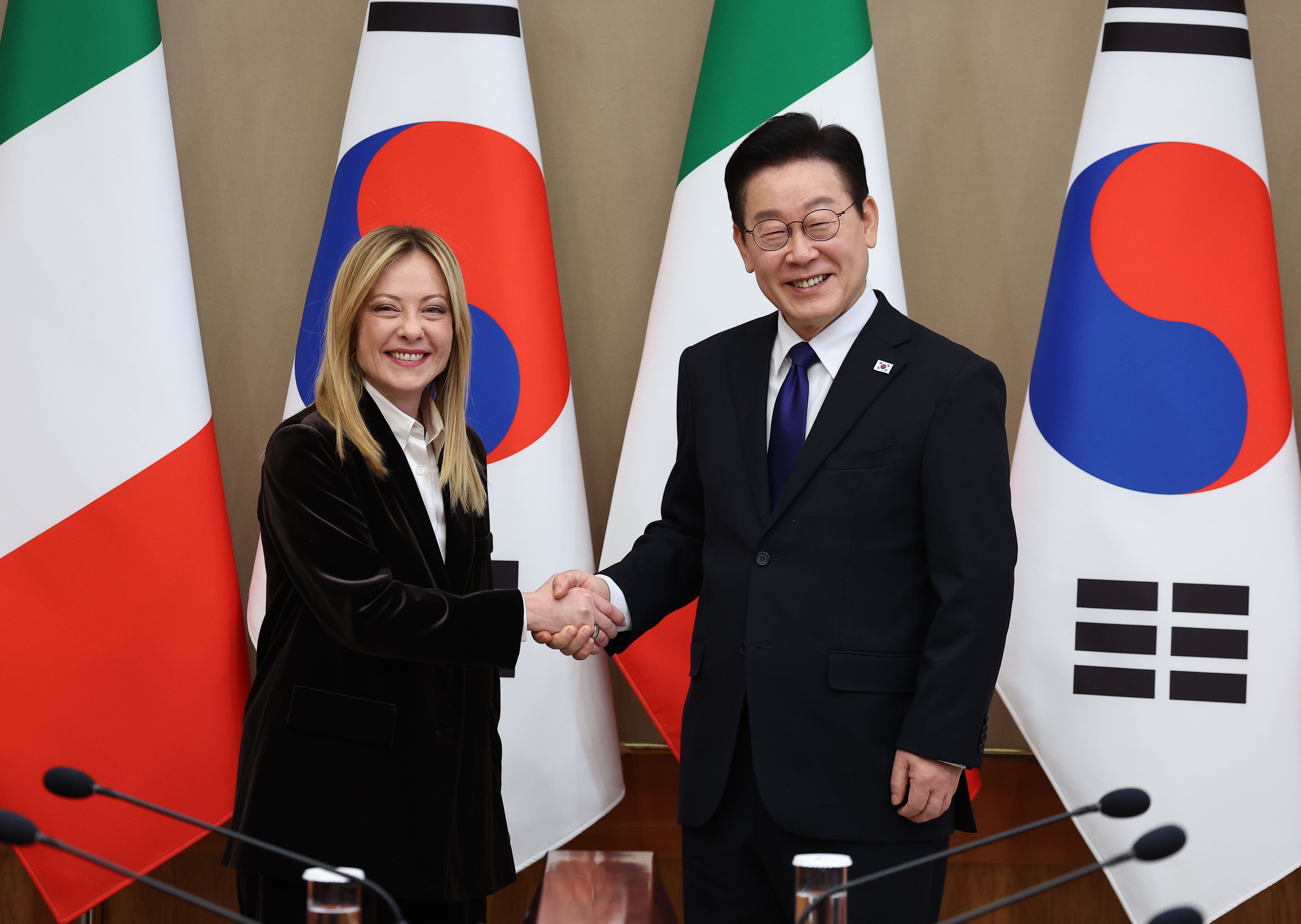 8588060 ▲▼義大利總理梅洛尼出訪南韓,與南韓總統李在明在青瓦台進行會談。(圖/達志影像)